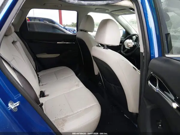 KNDERCAA2M7093203 2021 KIA SELTOS - Image 8