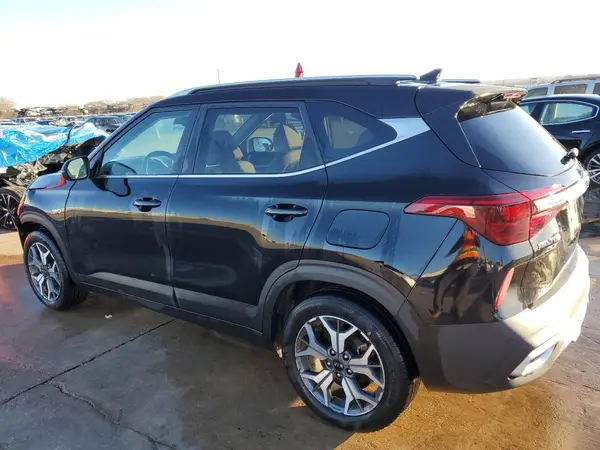 KNDERCAA2M7096232 2021 KIA SELTOS - Image 2