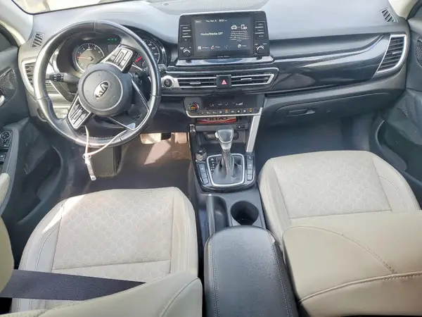 KNDERCAA2M7128421 2021 KIA SELTOS - Image 8
