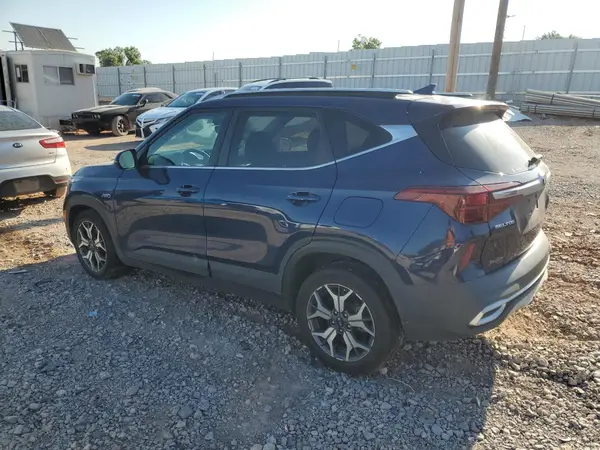 KNDERCAA2M7157059 2021 KIA SELTOS - Image 2