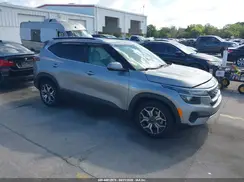 KNDERCAA2M7160141 2021 KIA SELTOS