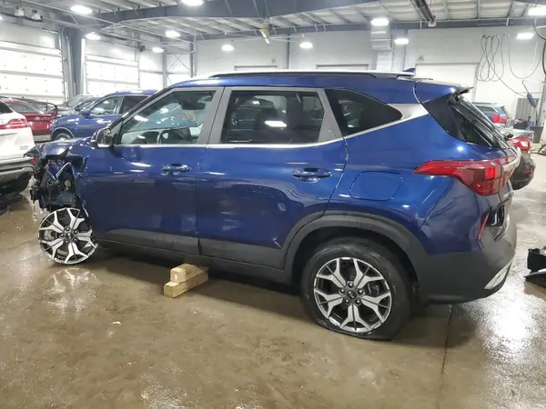 KNDERCAA2M7166165 2021 KIA SELTOS - Image 2