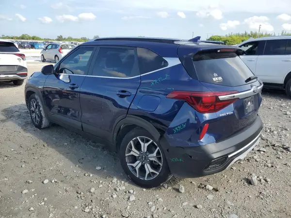 KNDERCAA2M7173598 2021 KIA SELTOS - Image 2