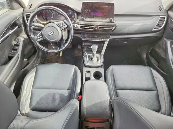 KNDERCAA2M7200248 2021 KIA SELTOS - Image 8