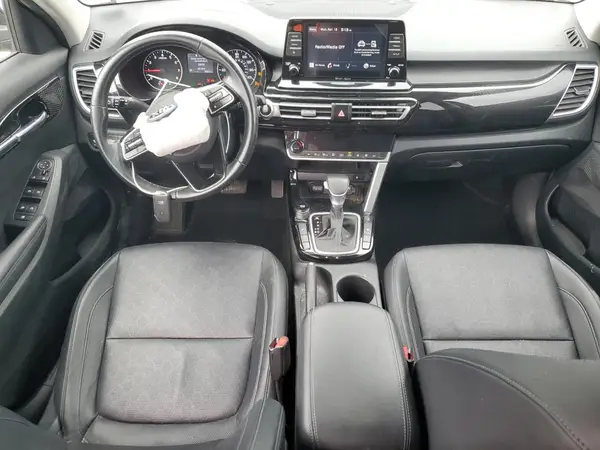 KNDERCAA2M7227742 2021 KIA SELTOS - Image 8