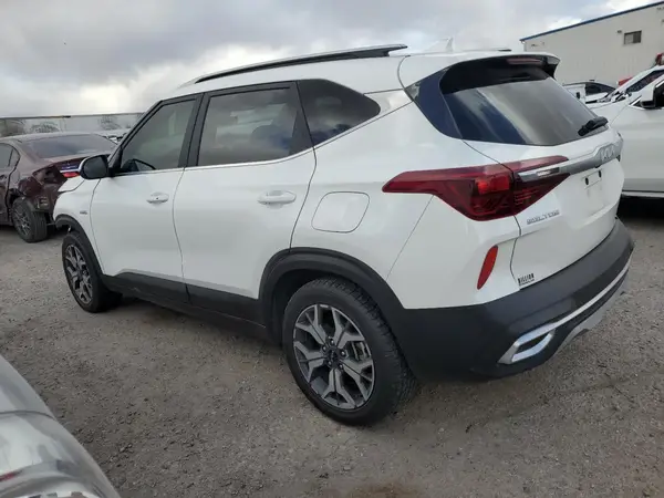 KNDERCAA2N7261746 2022 KIA SELTOS - Image 2