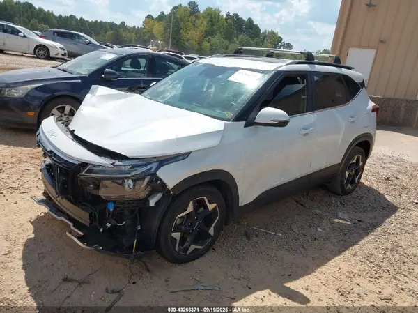 KNDERCAA2R7518412 2024 KIA SELTOS - Image 2