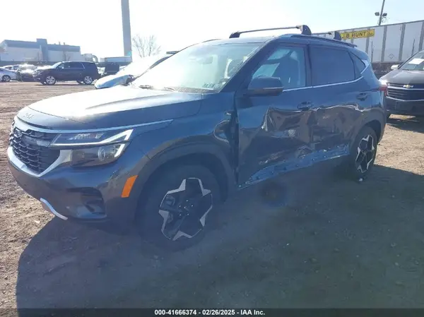 KNDERCAA2R7621443 2024 KIA SELTOS - Image 2