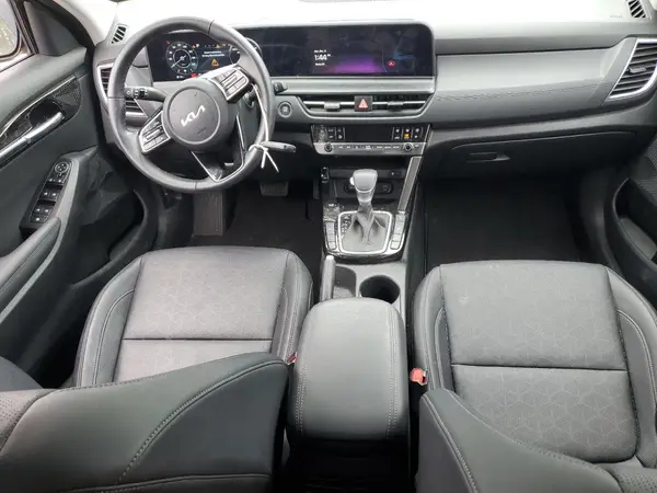 KNDERCAA2R7639280 2024 KIA SELTOS - Image 8