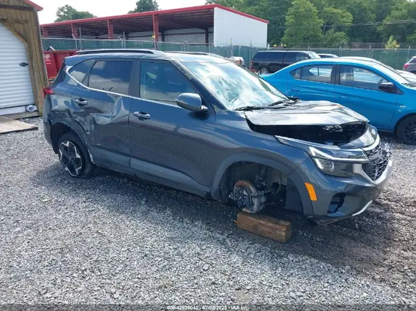 KNDERCAA2R7662896 2024 KIA SELTOS - Image 1