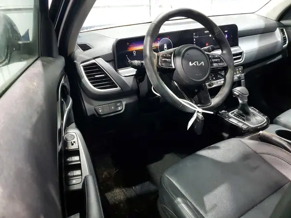 KNDERCAA2S7752295 2025 KIA SELTOS - Image 8