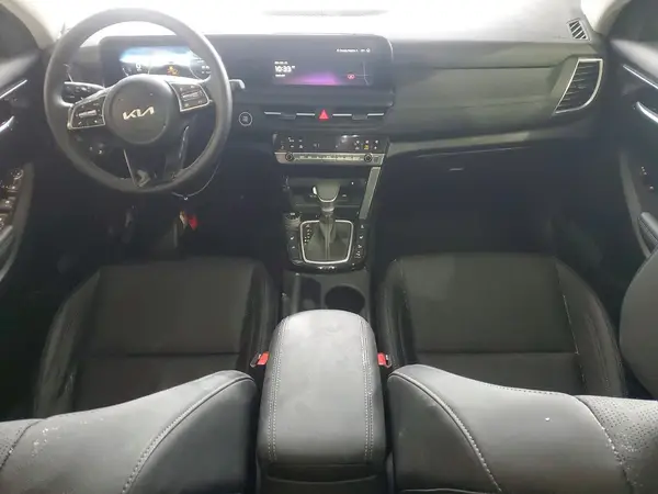 KNDERCAA2S7801950 2025 KIA SELTOS - Image 8