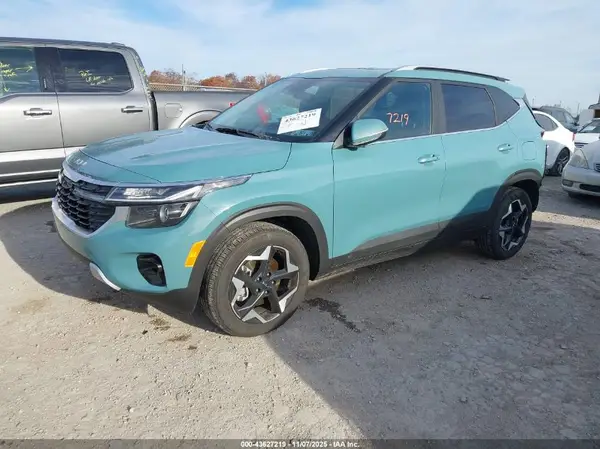 KNDERCAA2S7822779 2025 KIA SELTOS - Image 2
