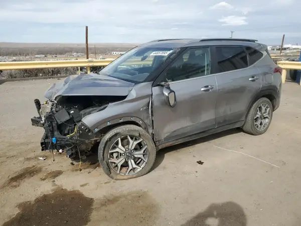 KNDERCAA3M7072747 2021 KIA SELTOS - Image 1