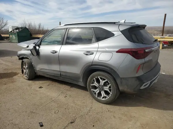 KNDERCAA3M7072747 2021 KIA SELTOS - Image 2