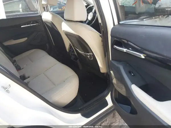 KNDERCAA3M7076460 2021 KIA SELTOS - Image 8