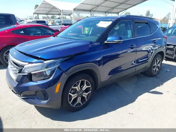 KNDERCAA3M7076667 2021 KIA SELTOS - Image 2