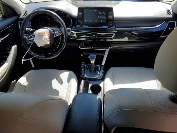 KNDERCAA3M7088396 2021 KIA SELTOS - Image 8