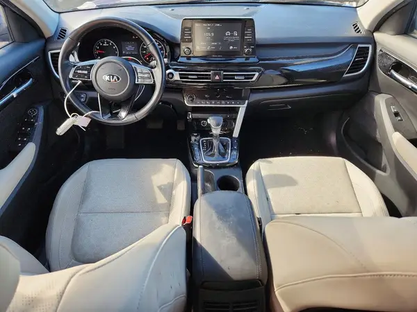 KNDERCAA3M7117668 2021 KIA SELTOS - Image 8