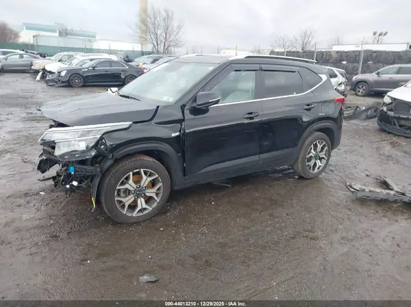 KNDERCAA3M7120179 2021 KIA SELTOS - Image 2