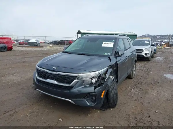 KNDERCAA3M7131277 2021 KIA SELTOS - Image 2