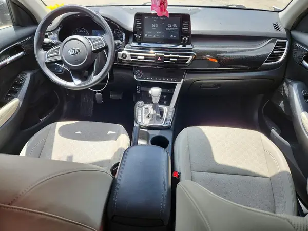KNDERCAA3M7149939 2021 KIA SELTOS - Image 8