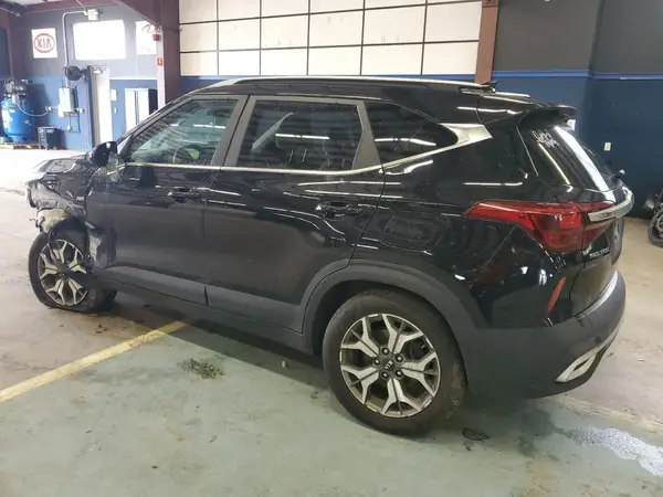 KNDERCAA3M7154848 2021 KIA SELTOS - Image 2