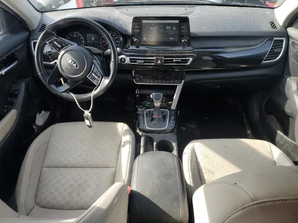 KNDERCAA3M7154848 2021 KIA SELTOS - Image 8