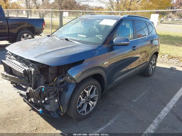 KNDERCAA3M7158253 2021 KIA SELTOS - Image 2