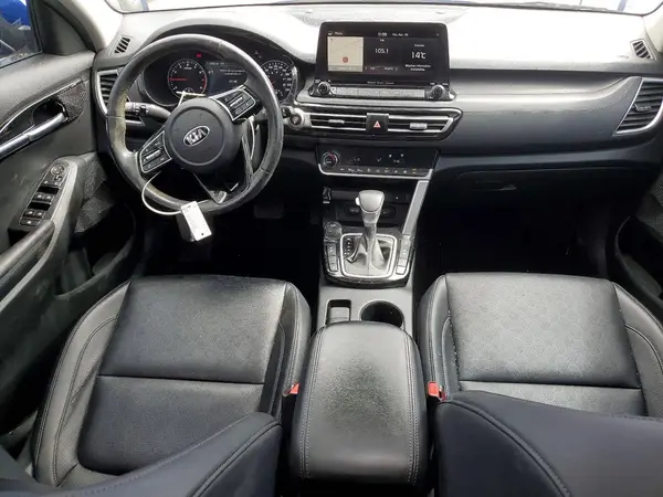 KNDERCAA3M7168071 2021 KIA SELTOS - Image 8
