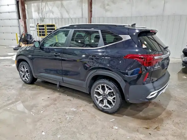 KNDERCAA3M7178633 2021 KIA SELTOS - Image 2