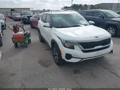 KNDERCAA3M7218743 2021 KIA SELTOS