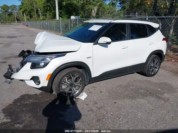 KNDERCAA3M7222534 2021 KIA SELTOS - Image 2