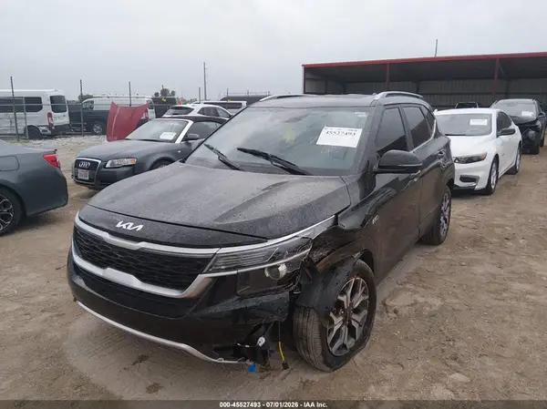 KNDERCAA3N7294769 2022 KIA SELTOS - Image 2