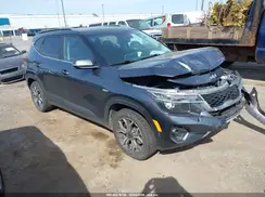 KNDERCAA3N7295596 2022 KIA SELTOS