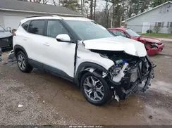 KNDERCAA3N7341623 2022 KIA SELTOS
