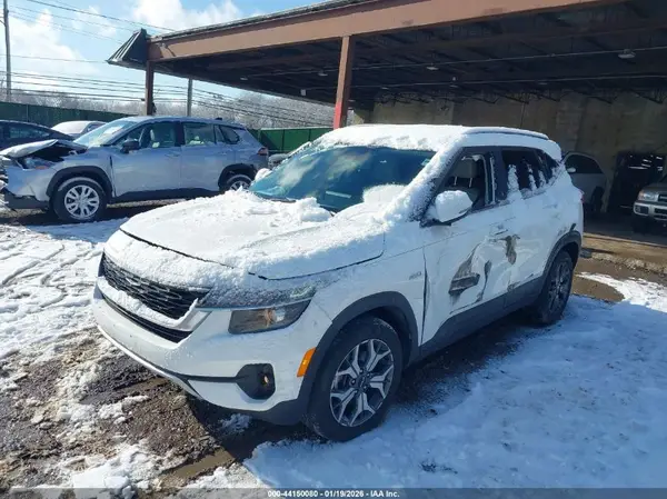 KNDERCAA3N7343419 2022 KIA SELTOS - Image 2