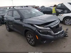KNDERCAA3P7390419 2023 KIA SELTOS