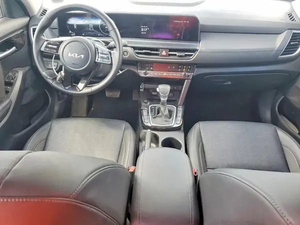 KNDERCAA3S7730693 2025 KIA SELTOS - Image 8