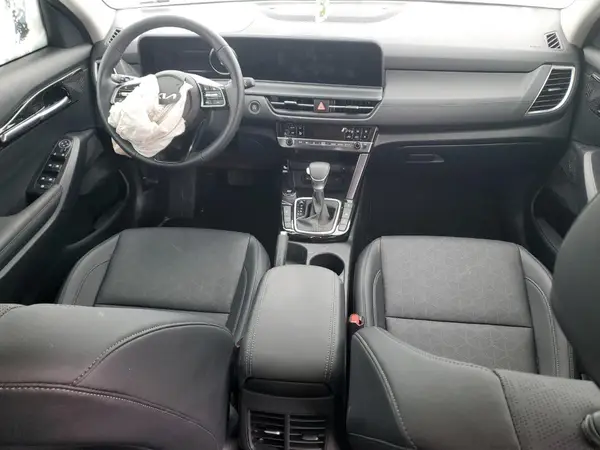 KNDERCAA3S7785936 2025 KIA SELTOS - Image 8
