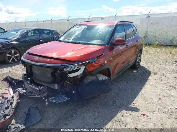 KNDERCAA4M7064298 2021 KIA SELTOS - Image 2