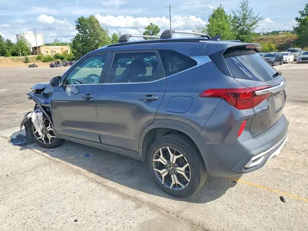 KNDERCAA4M7104122 2021 KIA SELTOS - Image 2