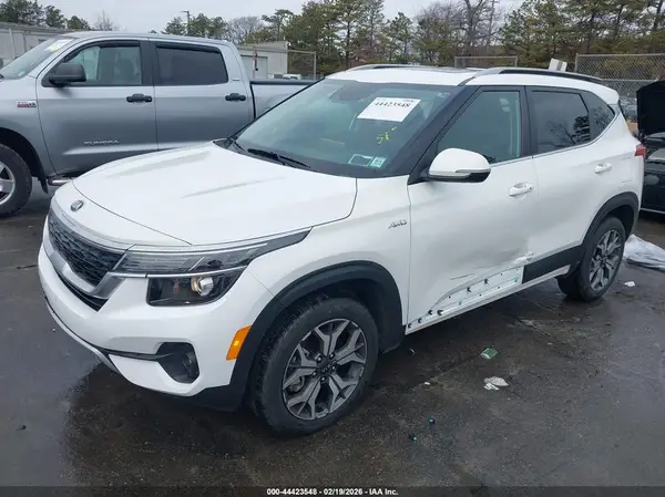 KNDERCAA4M7119462 2021 KIA SELTOS - Image 2
