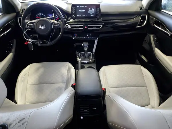 KNDERCAA4M7131059 2021 KIA SELTOS - Image 8
