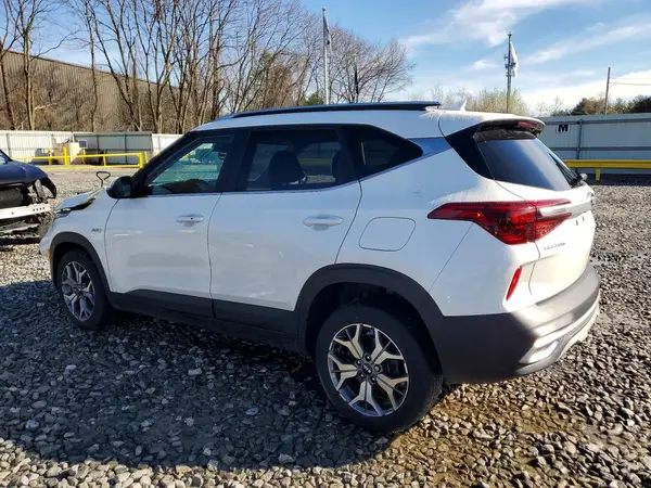 KNDERCAA4M7142255 2021 KIA SELTOS - Image 2