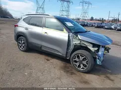 KNDERCAA4M7151702 2021 KIA SELTOS
