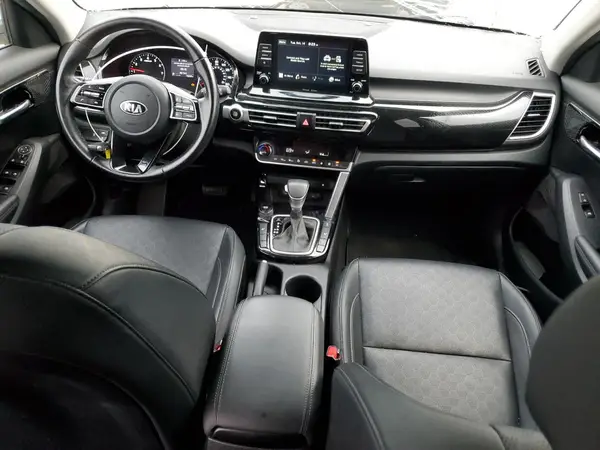 KNDERCAA4M7165339 2021 KIA SELTOS - Image 8