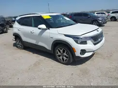 KNDERCAA4M7165986 2021 KIA SELTOS