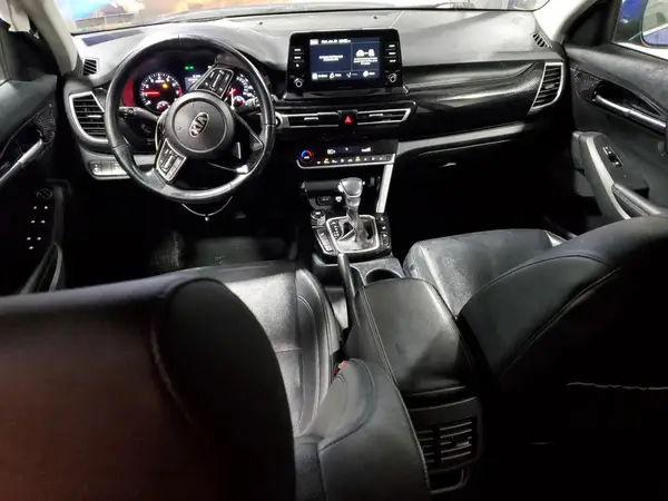 KNDERCAA4M7167334 2021 KIA SELTOS - Image 8