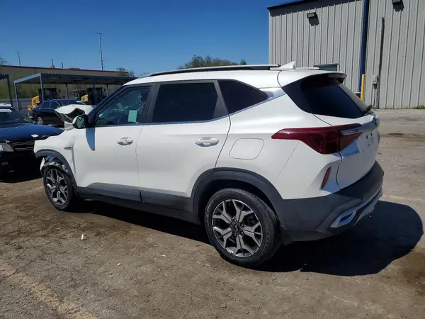 KNDERCAA4M7177152 2021 KIA SELTOS - Image 2